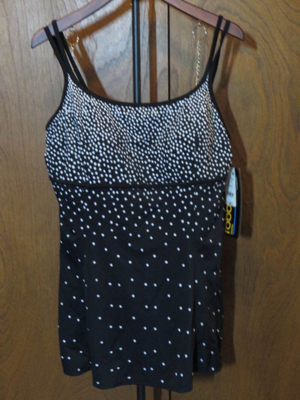 NEW WITH TAGS Robby Len Skirted One Piece Swimsuit Size 18 Cute!